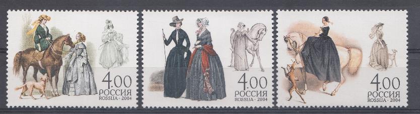  955- 957. Россия 2004 год. Дамская верховая езда. Костюм "Амазонка".