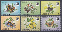 Фауна. Лесото. Бабочки и цветы. 